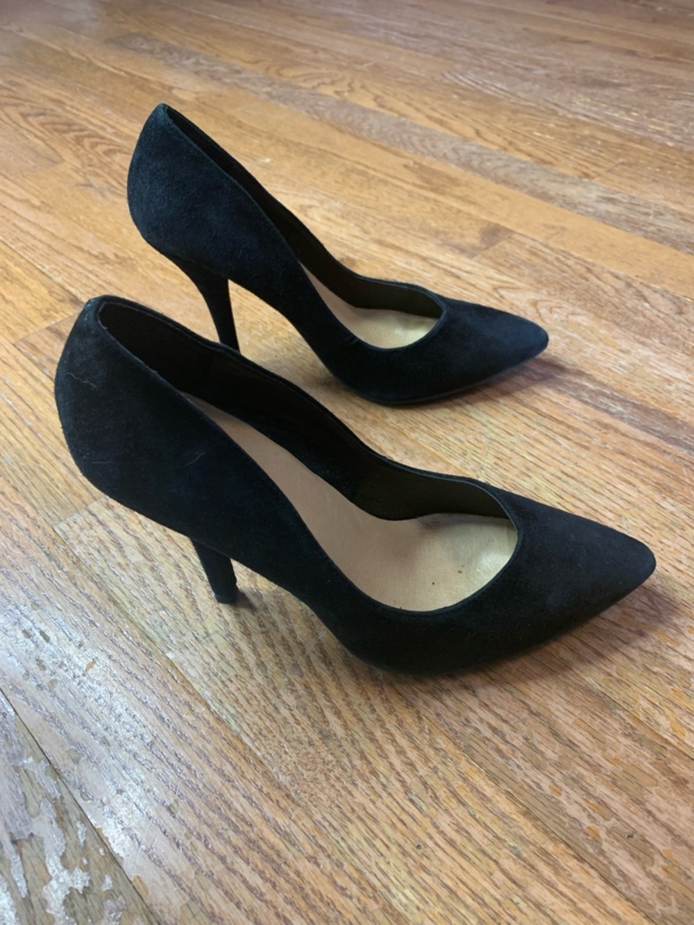 Le Château Moda Reflex Black Faux Suede Pointed Toe Pumps | Size 7M - Picture 4 of 11